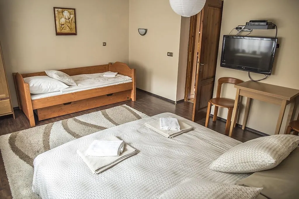 Szederkenyi Apartman Apartment Eger