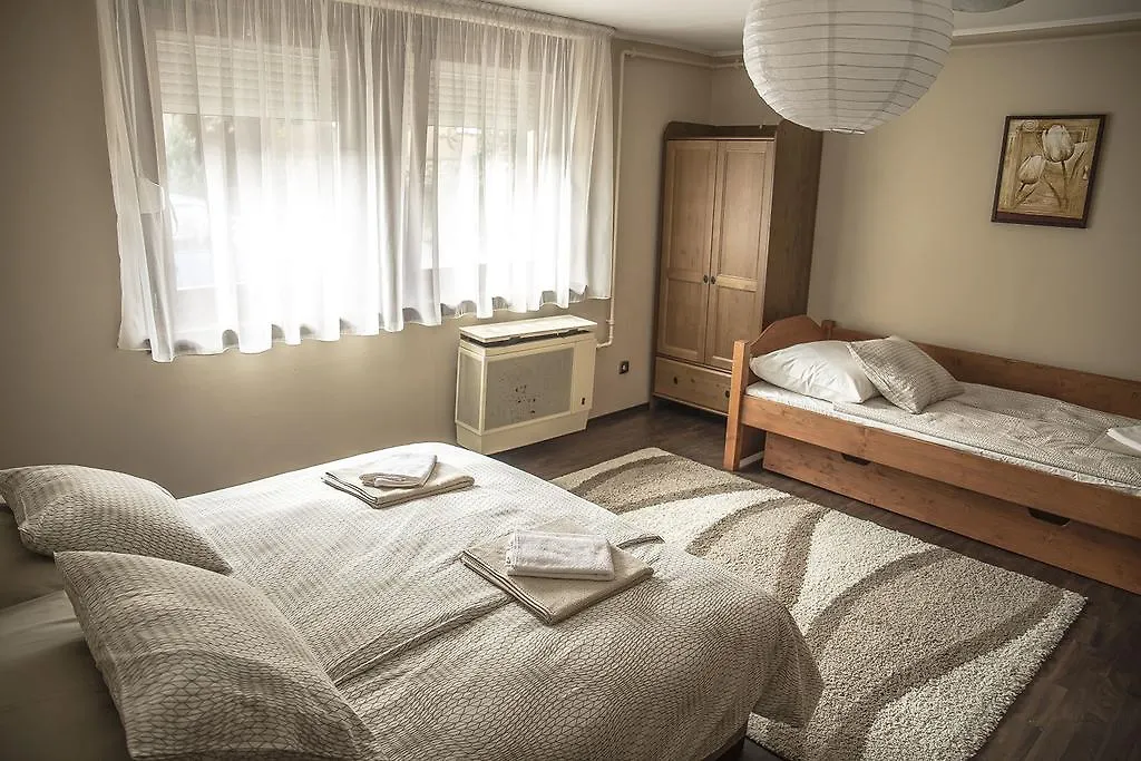 Szederkenyi Apartman Apartment Eger
